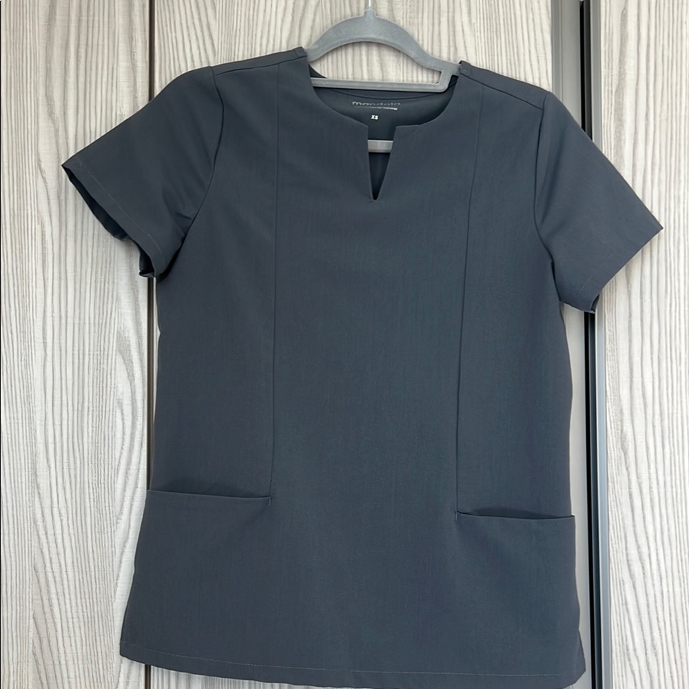 Gray Fitted Short Sleeve T-Shirt